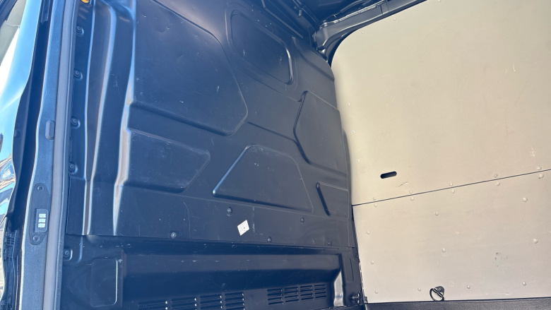 Ford Transit 350 L3 Diesel Fwd 2.0 EcoBlue 165ps H2 Limited Van Auto [Nav]